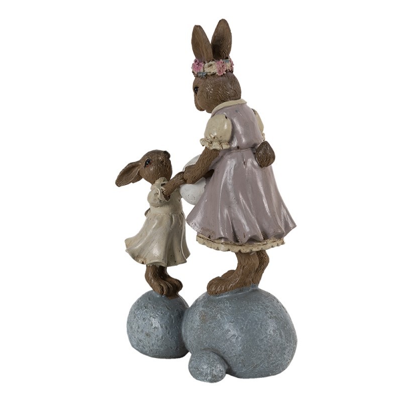 Dekorace králíčci na kamenech držící vajíčko - 10*6*17 cm Clayre & Eef Dekorace králíčci na kamenech držící vajíčko - 10*6*17 cm Clayre & Eef