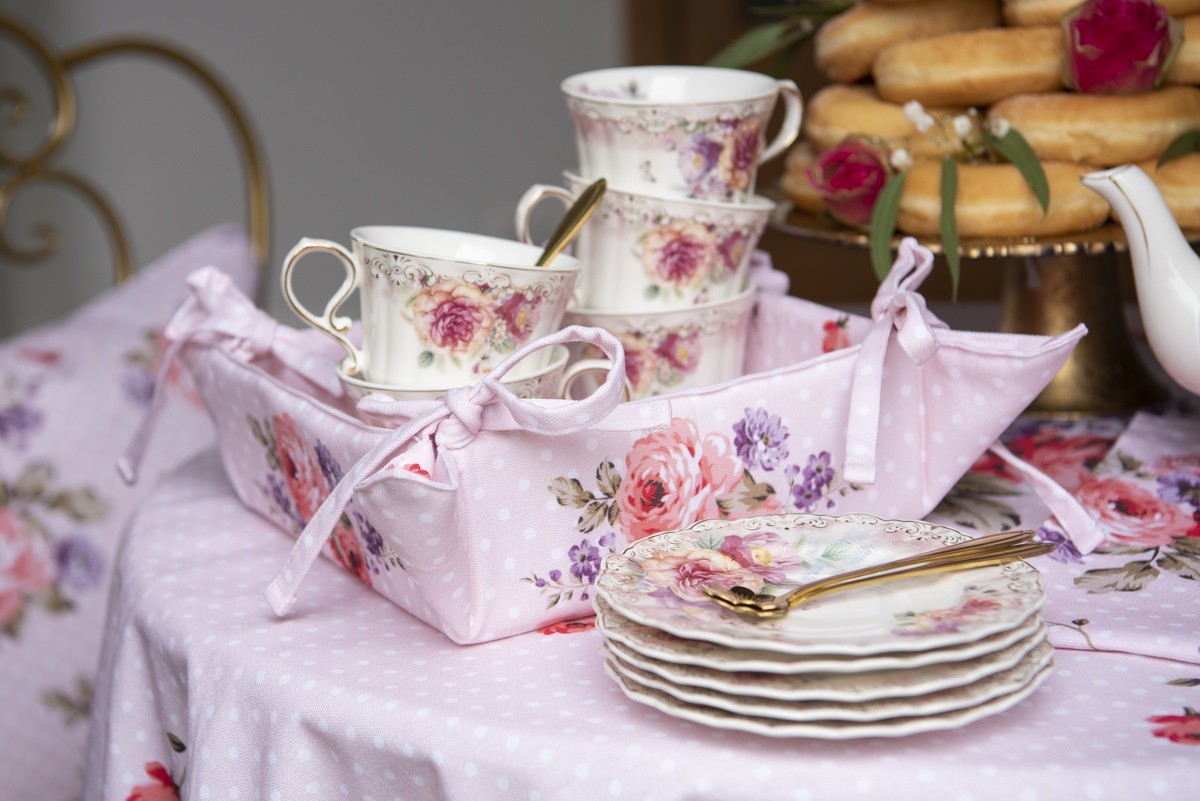 Růžový bavlněný košík na pečivo s růžemi Dotty Rose - 35*35*8 cm Clayre & Eef Růžový bavlněný košík na pečivo s růžemi Dotty Rose - 35*35*8 cm Clayre & Eef