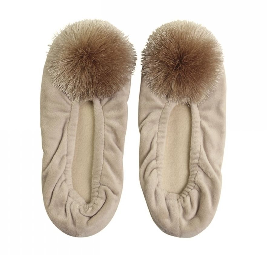 Champagne nazouvací pantofle s bambulkami Pompom - 39/40 Chic Antique Champagne nazouvací pantofle s bambulkami Pompom - 39/40 Chic Antique