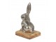 Dekorace stříbrný kovový králík na dřevěném podstavci - 11*10*20 cm Clayre & Eef
