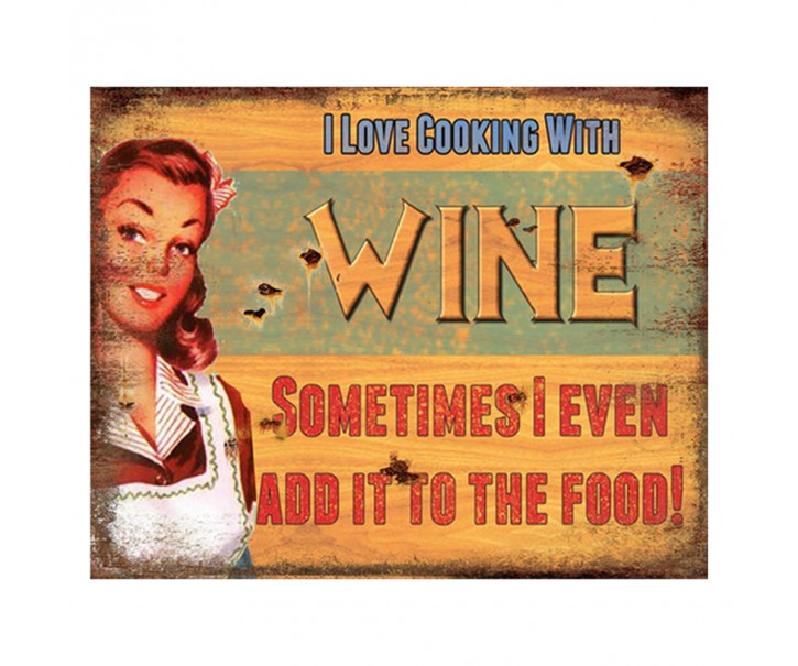 Žlutá kovová nástěnná cedule Cooking with Wine - 25*1*20 cm Clayre & Eef
