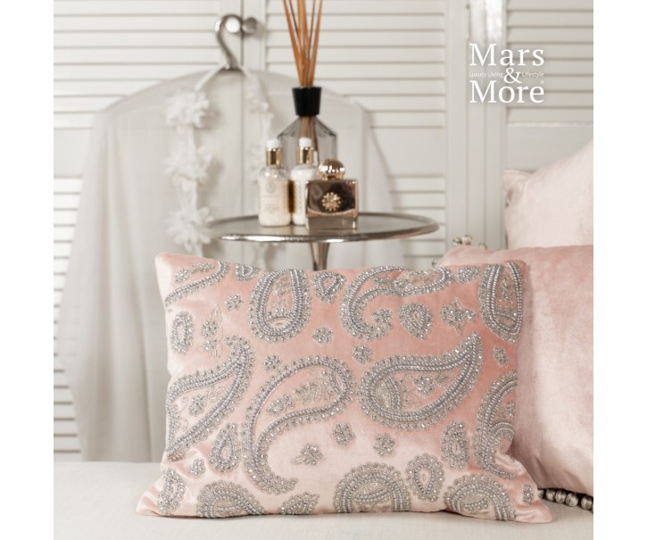 Růžový sametový polštář s ornamenty Paisley blush pink - 45*15*35cm Mars & More 