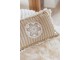 Hnědý jutový polštář s třásněmi a penízky Jute natural - 49*12*31cm J-Line by Jolipa