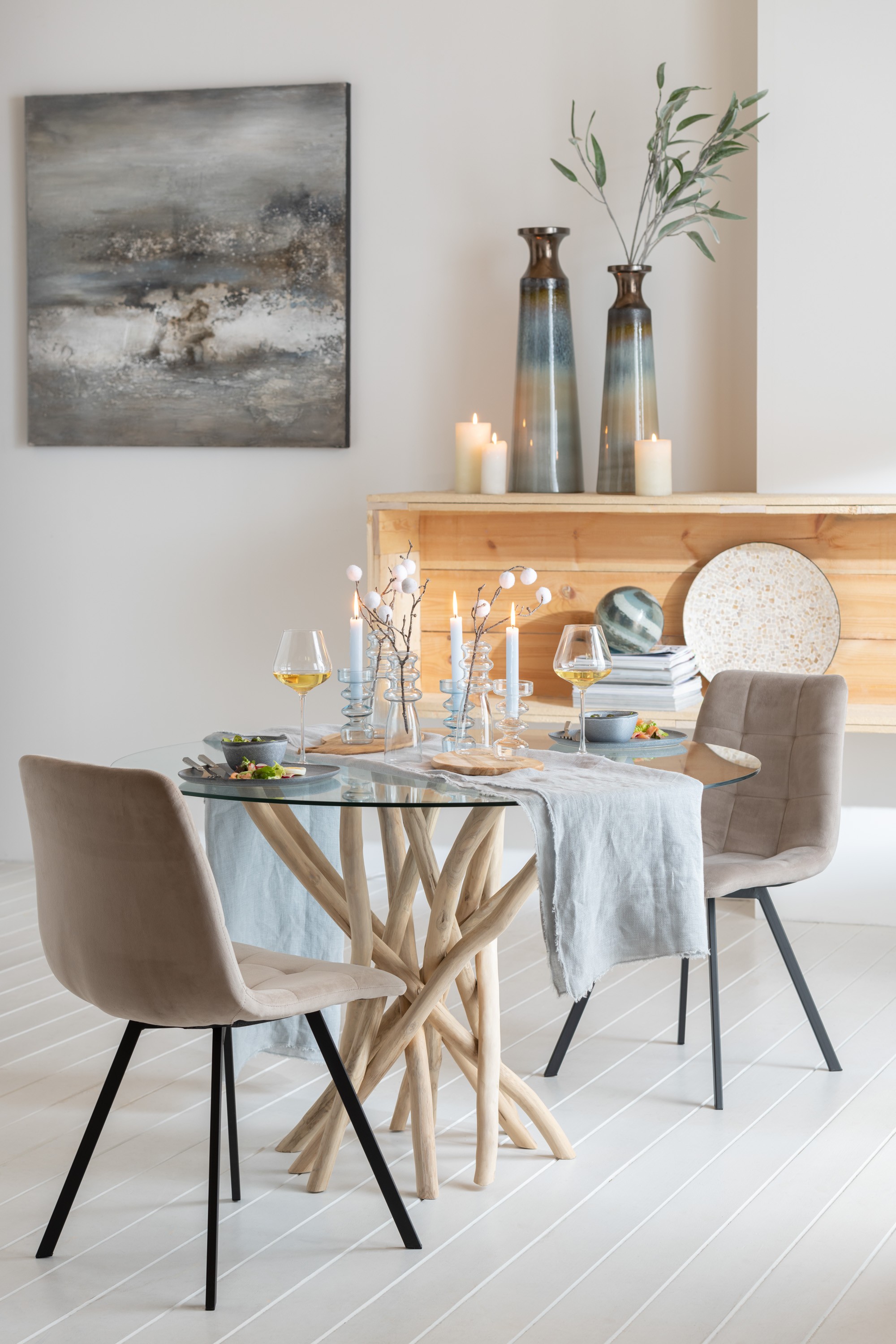 Jídelní kulatý dřevěný stůl se skleněnou deskou Branches - Ø120*75 cm J-Line by Jolipa Jídelní kulatý dřevěný stůl se skleněnou deskou Branches - Ø120*75 cm J-Line by Jolipa