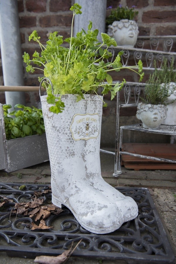 Dekorační obal na květiny ve tvaru gumáků - 18*24*31/35 cm Clayre & Eef Dekorační obal na květiny ve tvaru gumáků - 18*24*31/35 cm Clayre & Eef