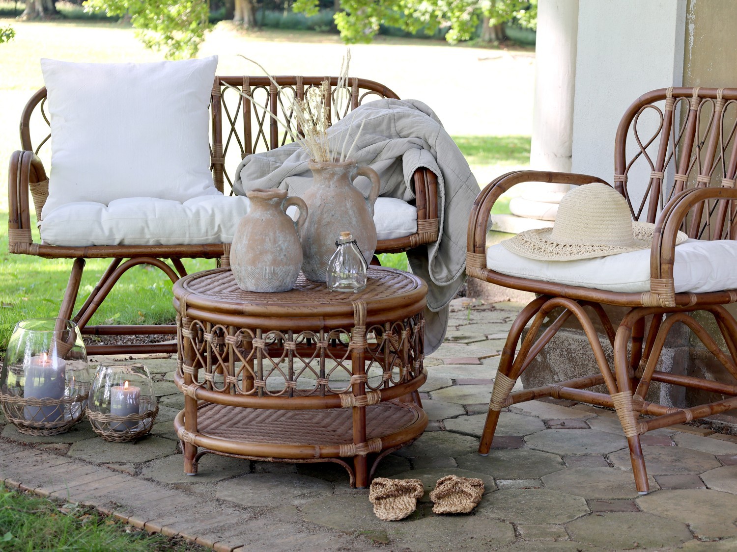 Hnědá ratanová pohovka Anor Wicker - 107*60*85cm Chic Antique Hnědá ratanová pohovka Anor Wicker - 107*60*85cm Chic Antique