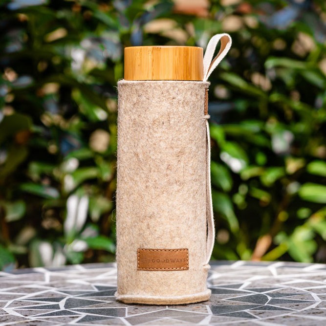 Béžový filcový obal na skleněnou láhev - Ø 7*21cm / 450ml a 650ml Goodways Béžový filcový obal na skleněnou láhev - Ø 7*21cm / 450ml a 650ml Goodways