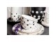 Porcelánový hrnek s černými puntíky Black Dot - 350 ml Clayre & Eef