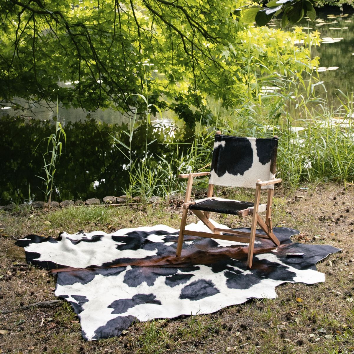 3 barevný koberec hovězí kůže Bos Taurus bílá, černá, hnědá - 180*250*0,3cm Mars & More 3 barevný koberec hovězí kůže Bos Taurus bílá, černá, hnědá - 180*250*0,3cm Mars & More