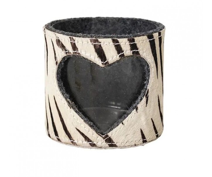 Svícen se srdcem zdobený kůží se vzorem Zebra - 11,5*11,5*10,5cm Mars & More 