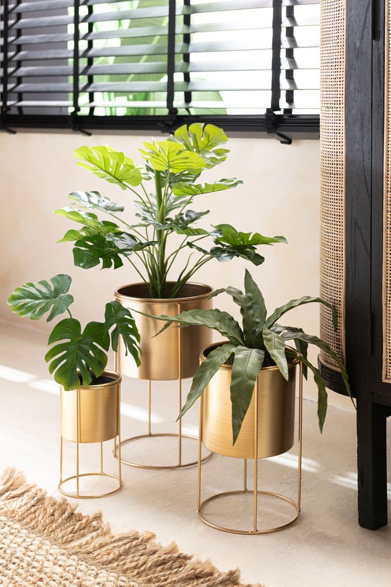 Zlatý kulatý kovový květináč na zlaté noze - Ø 11*19 cm J-Line by Jolipa Zlatý kulatý kovový květináč na zlaté noze - Ø 11*19 cm J-Line by Jolipa