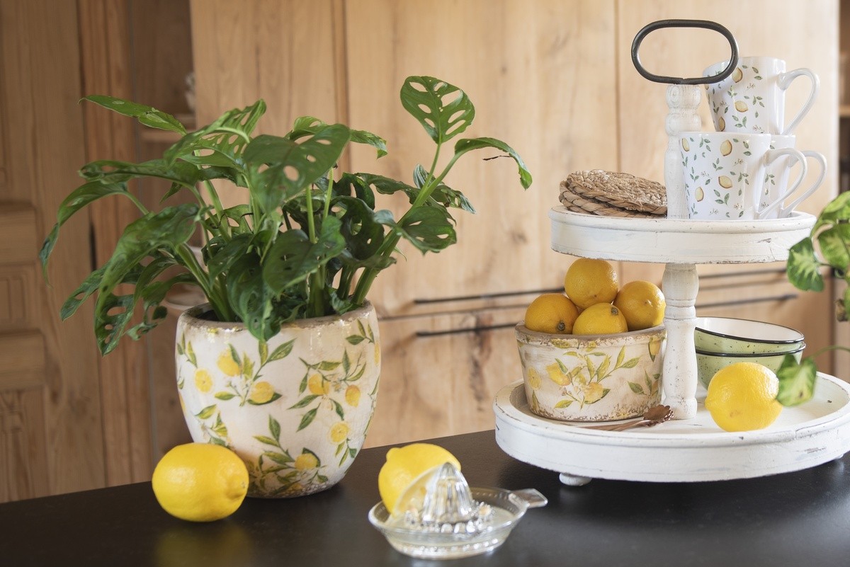 Béžový keramický obal na květináč s citróny Lemonio S - Ø17*11 cm Clayre & Eef Béžový keramický obal na květináč s citróny Lemonio S - Ø17*11 cm Clayre & Eef
