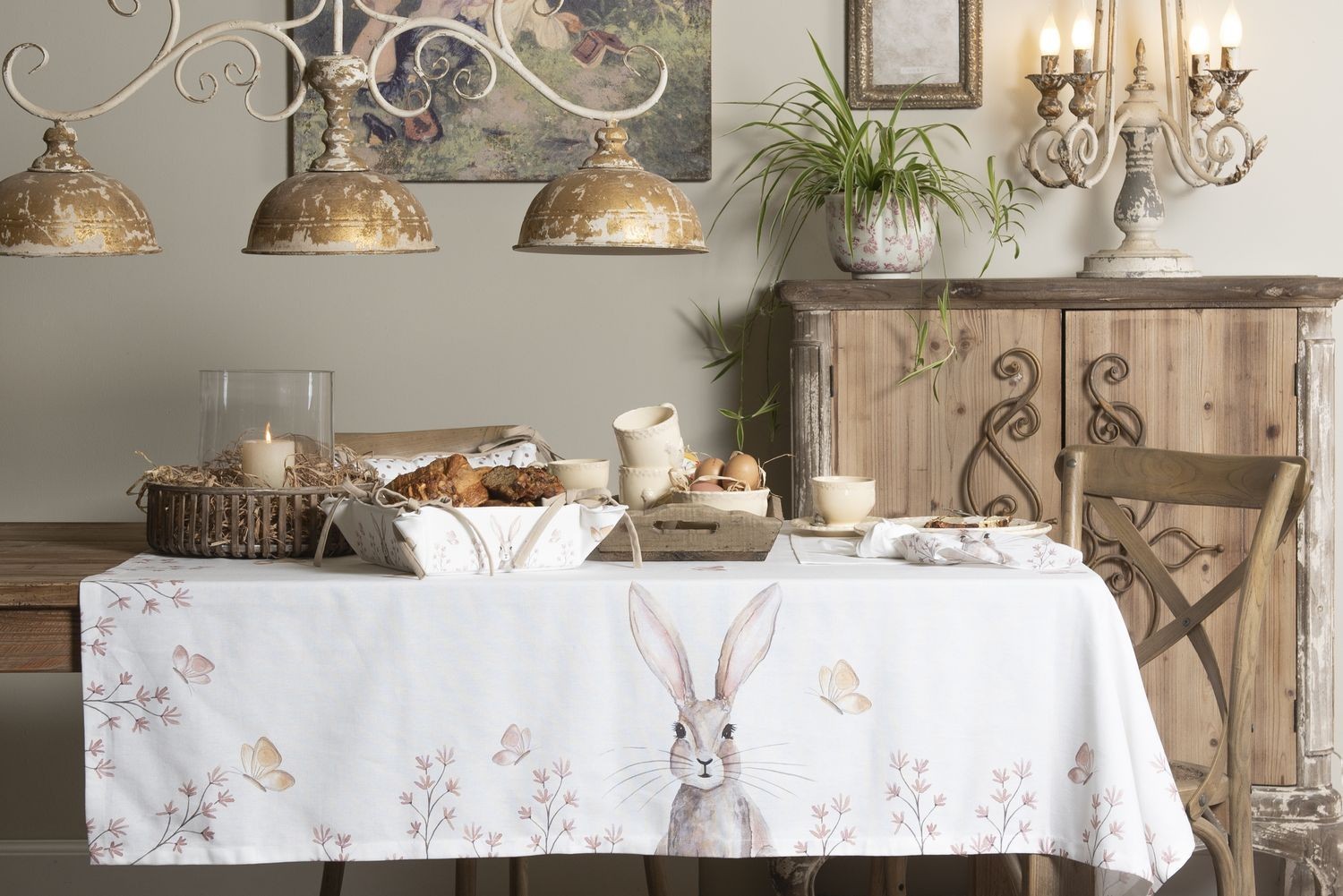 Bavlněný ubrus s králíčkem Rustic Easter Bunny - 130*180 cm Clayre & Eef Bavlněný ubrus s králíčkem Rustic Easter Bunny - 130*180 cm Clayre & Eef