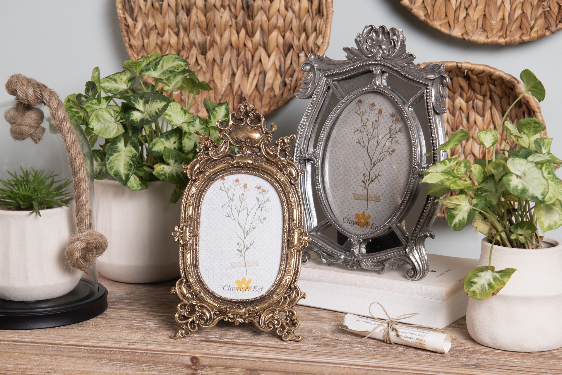 Stříbrný antik fotorámeček se zrcátky - 20*3*29 cm / 13*18 cm Clayre & Eef Stříbrný antik fotorámeček se zrcátky - 20*3*29 cm / 13*18 cm Clayre & Eef