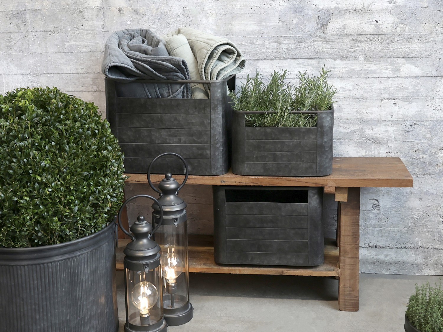 3ks plechový zinkový antik obal na květináč Planters - 40*30*30/ 32*22*21cm Chic Antique 3ks plechový zinkový antik obal na květináč Planters - 40*30*30/ 32*22*21cm Chic Antique