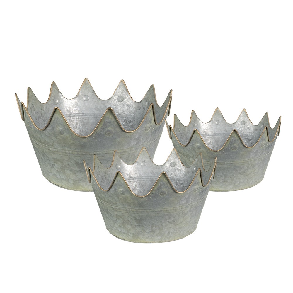 3ks zinkový plechový obal na květináč ve tvaru koruny - Ø 43*21 / Ø 40*20 / Ø 33*18 cm Clayre & Eef 3ks zinkový plechový obal na květináč ve tvaru koruny - Ø 43*21 / Ø 40*20 / Ø 33*18 cm Clayre & Eef