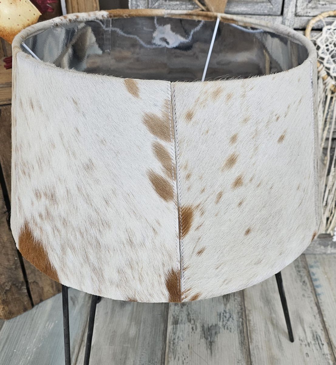 Stínidlo na lampu s designem hovězí kůže - 40 * 50 * 26 cm Mars & More Stínidlo na lampu s designem hovězí kůže - 40 * 50 * 26 cm Mars & More