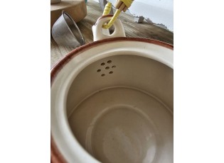 Porcelánová konvice na čaj s motivem růží - 18*14*12 cm / 0,8L