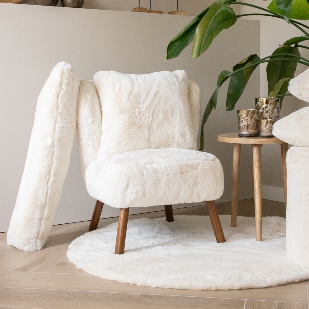 Bílý plyšový měkoučký kulatý puf Soft Teddy White Off - Ø 40*45cm Mars & More Bílý plyšový měkoučký kulatý puf Soft Teddy White Off - Ø 40*45cm Mars & More