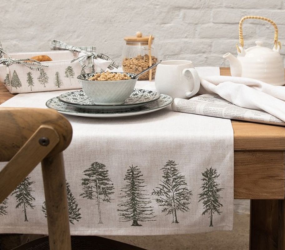 Béžový bavlněný povlak na polštář se stromky Natural Pine Trees - 40*40 cm Clayre & Eef Béžový bavlněný povlak na polštář se stromky Natural Pine Trees - 40*40 cm Clayre & Eef