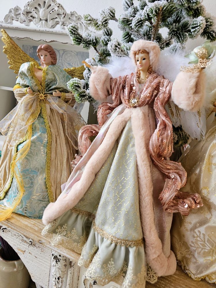 Dekorace socha Anděl ve zdobných šatech Angel Chris - 26*16*43 cm Clayre & Eef Dekorace socha Anděl ve zdobných šatech Angel Chris - 26*16*43 cm Clayre & Eef