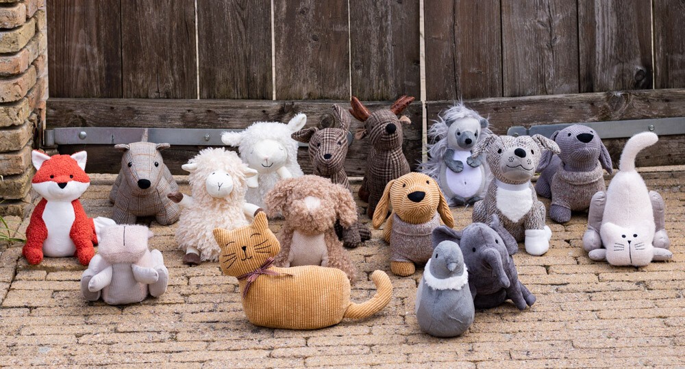 Bílá dveřní zarážka spící ovečka Sheep - 24*24*21 cm Mars & More Bílá dveřní zarážka spící ovečka Sheep - 24*24*21 cm Mars & More