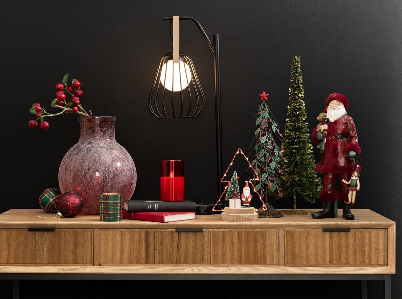 Set 2ks dekorace Santa a sněhulák ve svítícím led stromku - 16*10*21 cm J-Line by Jolipa Set 2ks dekorace Santa a sněhulák ve svítícím led stromku - 16*10*21 cm J-Line by Jolipa