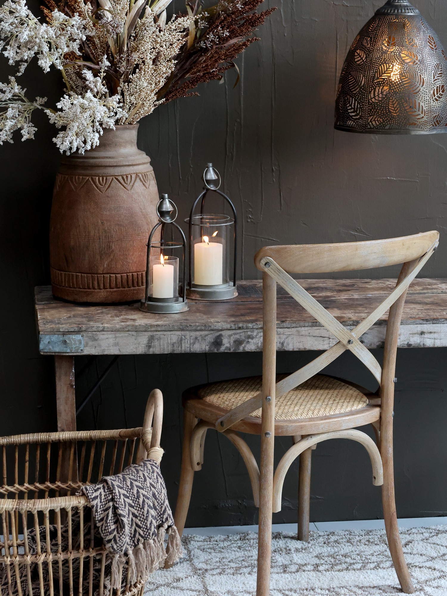 Přírodní dřevěná židle s ratanovým výpletem Old French chair - 45*40*88 cm Chic Antique Přírodní dřevěná židle s ratanovým výpletem Old French chair - 45*40*88 cm Chic Antique