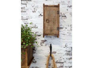 Retro nástěnná dřevěná skříňka s dvířky Grimaud Brick - 15*9*32 cm