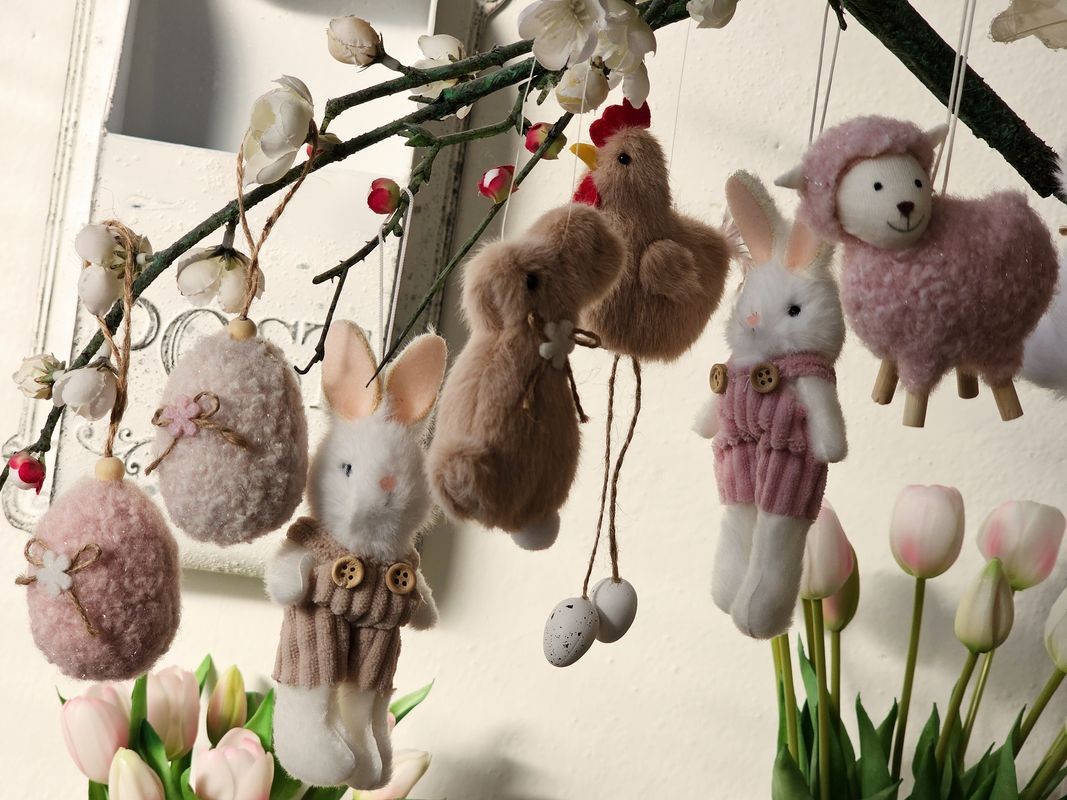 Růžové závěsné velikonoční plstěné vajíčko Magiccal - Ø 5*7 cm Clayre & Eef Růžové závěsné velikonoční plstěné vajíčko Magiccal - Ø 5*7 cm Clayre & Eef
