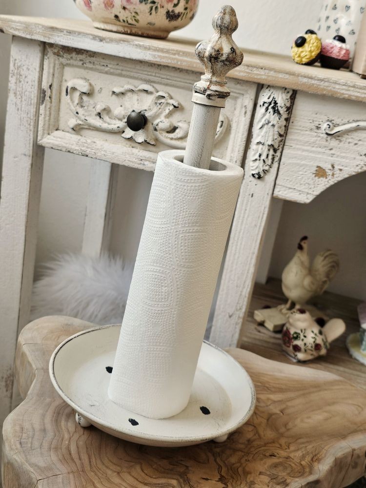 Béžový kovový stojan na kuchyňské utěrky s ozdobou - Ø 20*37 cm Clayre & Eef Béžový kovový stojan na kuchyňské utěrky s ozdobou - Ø 20*37 cm Clayre & Eef