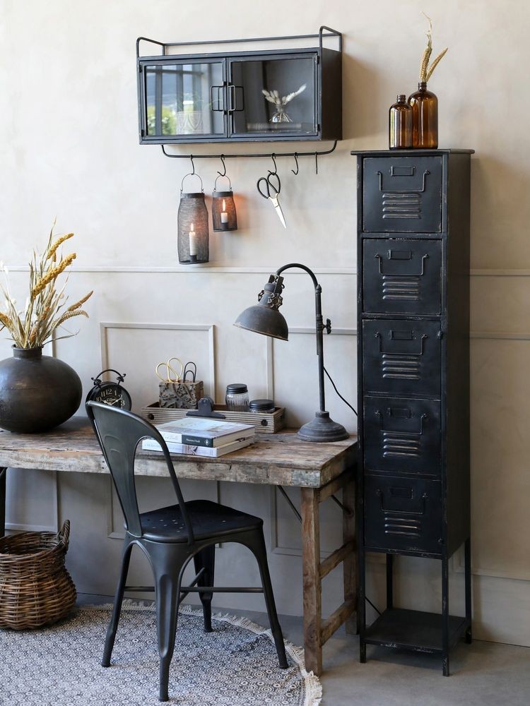 Černá antik kovová stolní lampa s patinou Factory - 53 cm / E14 Chic Antique Černá antik kovová stolní lampa s patinou Factory - 53 cm / E14 Chic Antique