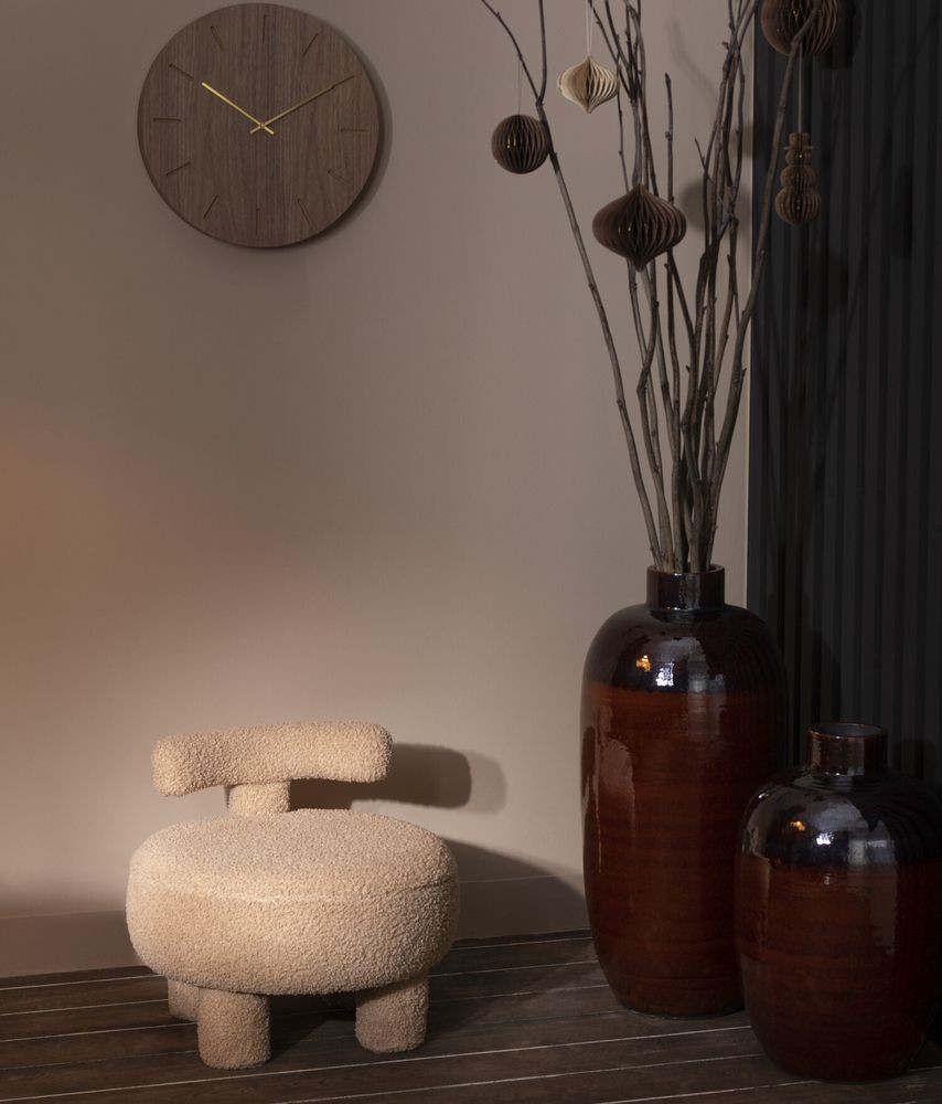 Béžová kulatá stolička s opěrkou Teddy Bouclé Beige - Ø 52*49 cm J-Line by Jolipa Béžová kulatá stolička s opěrkou Teddy Bouclé Beige - Ø 52*49 cm J-Line by Jolipa