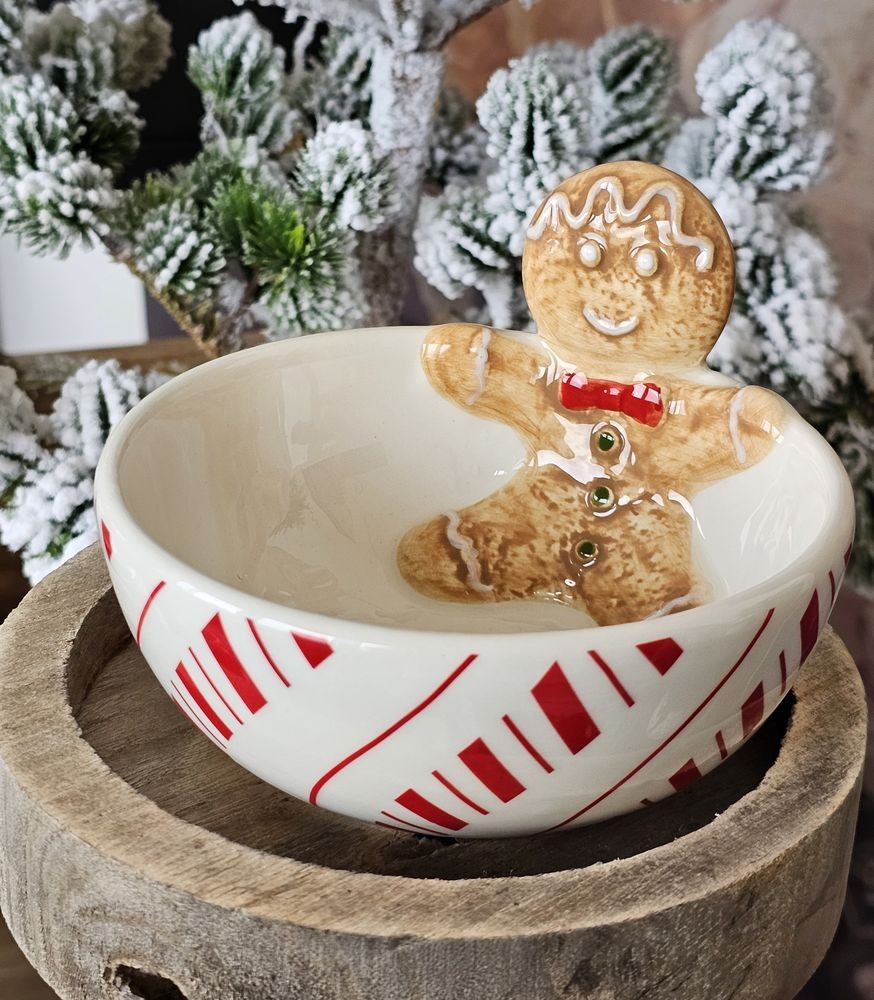 Bílá keramická miska Perníček Gingerbread - Ø 12*6 cm / 250 ml Clayre & Eef Bílá keramická miska Perníček Gingerbread - Ø 12*6 cm / 250 ml Clayre & Eef