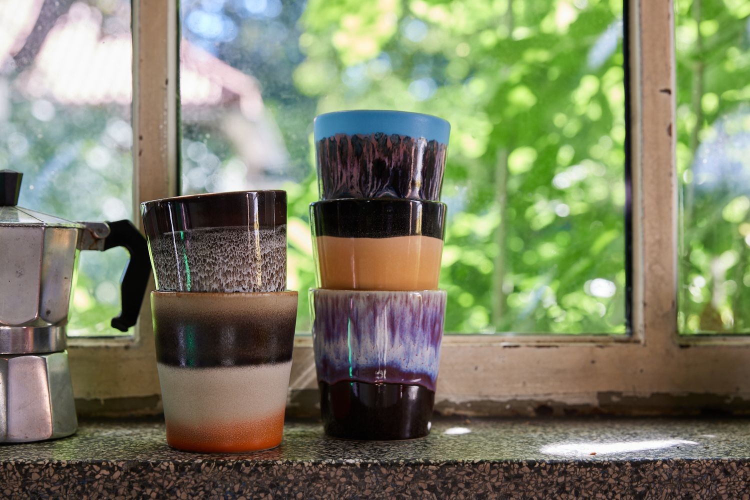 Modro-černý retro hrnek na kávu Coffee 70s Swinging - Ø 7,5*8cm / 230 ml HKLIVING Modro-černý retro hrnek na kávu Coffee 70s Swinging - Ø 7,5*8cm / 230 ml HKLIVING