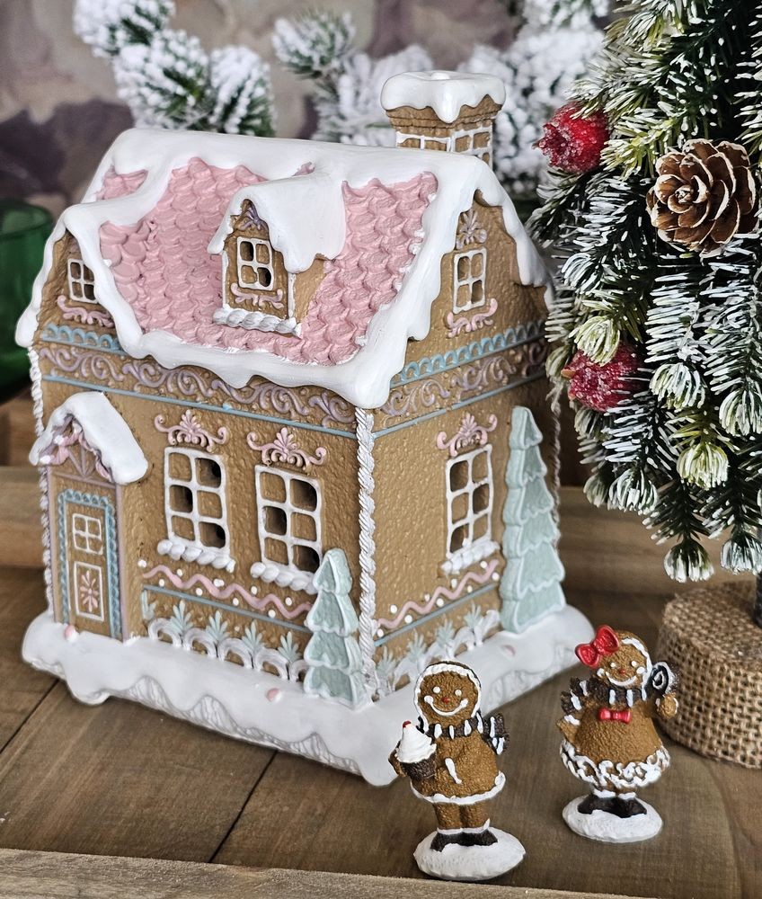 Hnědá svítící perníková chaloupka Gingerbread House - 13*10*16 cm / 3*AAA Clayre & Eef Hnědá svítící perníková chaloupka Gingerbread House - 13*10*16 cm / 3*AAA Clayre & Eef