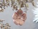 Růžová skleněná vánoční ozdoba květ - Ø 8*3 cm Chic Antique