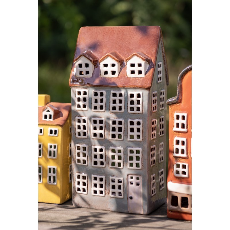Šedý keramický svícen na čajovou svíčku domek Amster Village - 15*11*30 cm Clayre & Eef Šedý keramický svícen na čajovou svíčku domek Amster Village - 15*11*30 cm Clayre & Eef