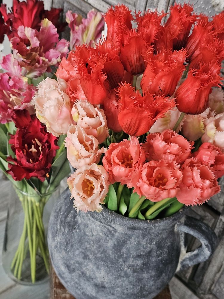 Kytice 5ks červených realistických tulipánů Tulips Papagayo - 46 cm daan kromhout Kytice 5ks červených realistických tulipánů Tulips Papagayo - 46 cm daan kromhout