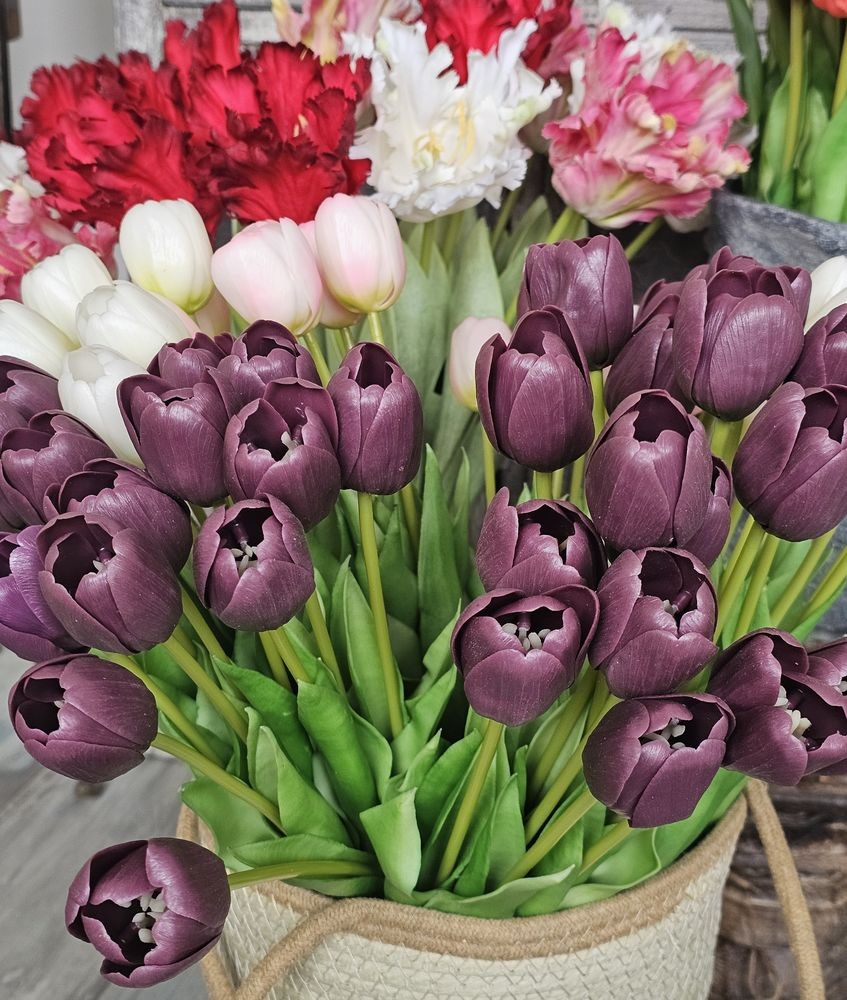 Kytice 7ks fialových realistických tulipánů Tulips - 43cm daan kromhout Kytice 7ks fialových realistických tulipánů Tulips - 43cm daan kromhout