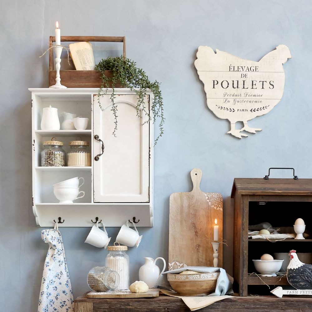 Krémová antik dřevěná nástěnná cedule ve tvaru slepice De Poulets – 43*2*43 cm Chic Antique Krémová antik dřevěná nástěnná cedule ve tvaru slepice De Poulets – 43*2*43 cm Chic Antique