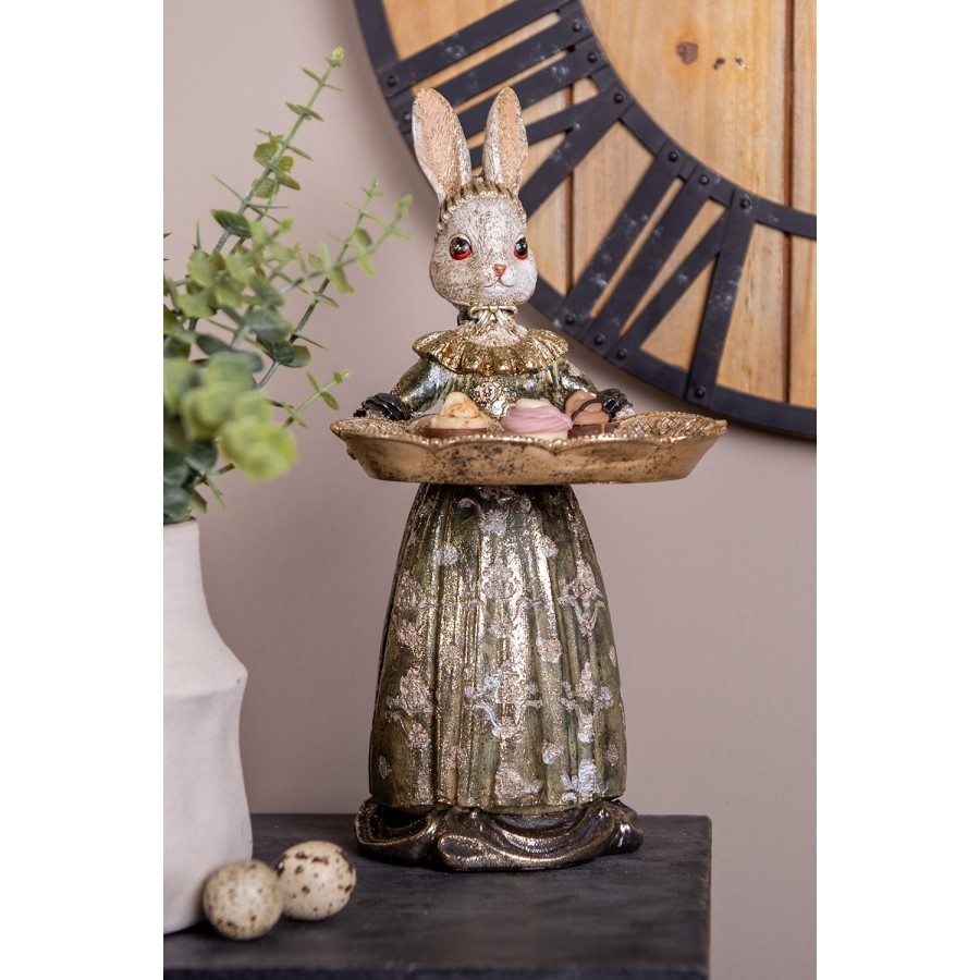 Dekorace figurka králík v zelených šatech s podnosem - 16*15*29 cm Clayre & Eef Dekorace figurka králík v zelených šatech s podnosem - 16*15*29 cm Clayre & Eef