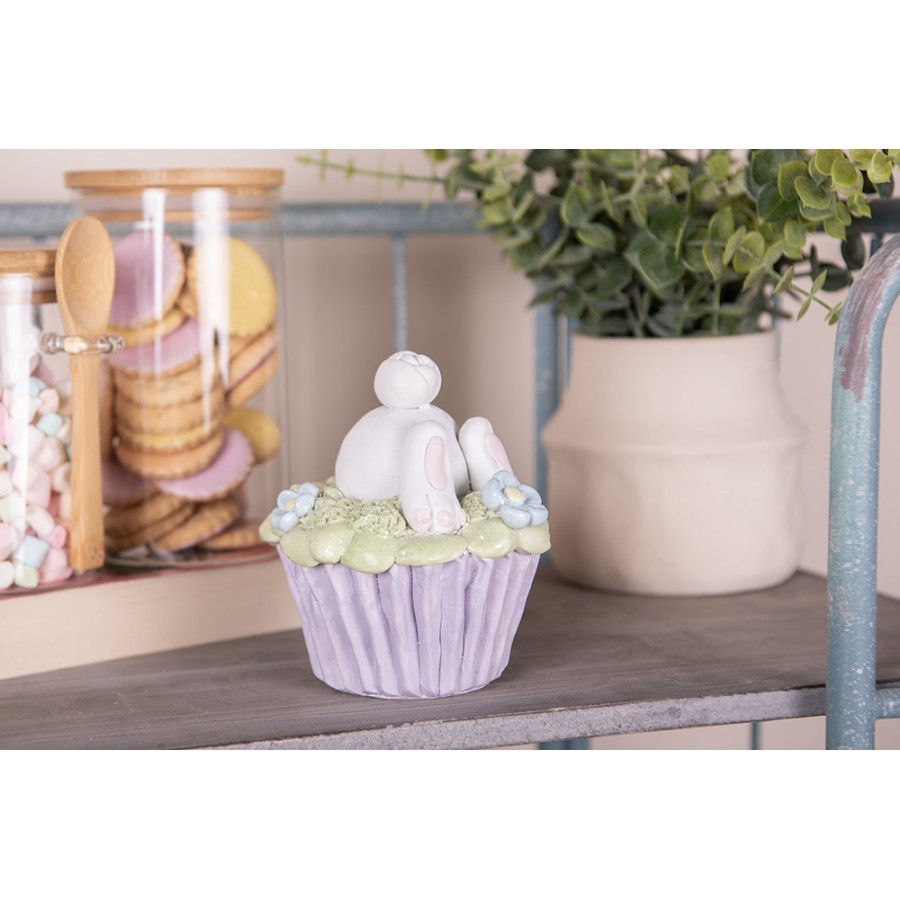 Dekorace fialový muffin s vystrčeným zadečkem králíčka - Ø 11*12 cm Clayre & Eef Dekorace fialový muffin s vystrčeným zadečkem králíčka - Ø 11*12 cm Clayre & Eef