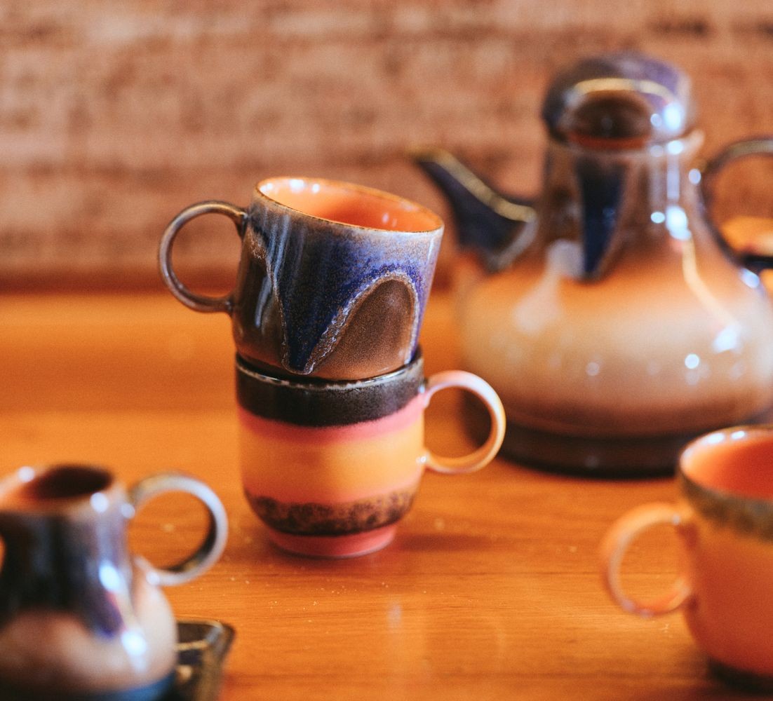 Pomerančově modrý hrnek Coffee 70s Arabica - 10*7*8cm / 250 ml HKLIVING Pomerančově modrý hrnek Coffee 70s Arabica - 10*7*8cm / 250 ml HKLIVING