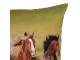 Zelený povlak na polštář s běžícími koňmi na louce - 45*45 cm Clayre & Eef