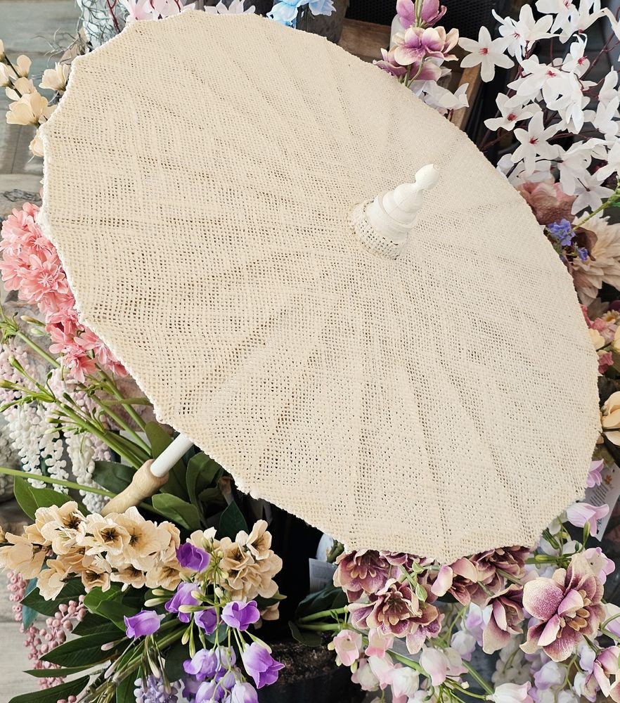 Dřevěný slunečník do ruky Tumanggal - Ø47*57cm J-Line by Jolipa Dřevěný slunečník do ruky Tumanggal - Ø47*57cm J-Line by Jolipa