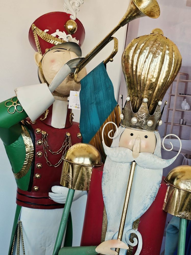Veliká kovová socha Louskáček Nutcracker s trubkou - 65*71*218 cm Clayre & Eef Veliká kovová socha Louskáček Nutcracker s trubkou - 65*71*218 cm Clayre & Eef