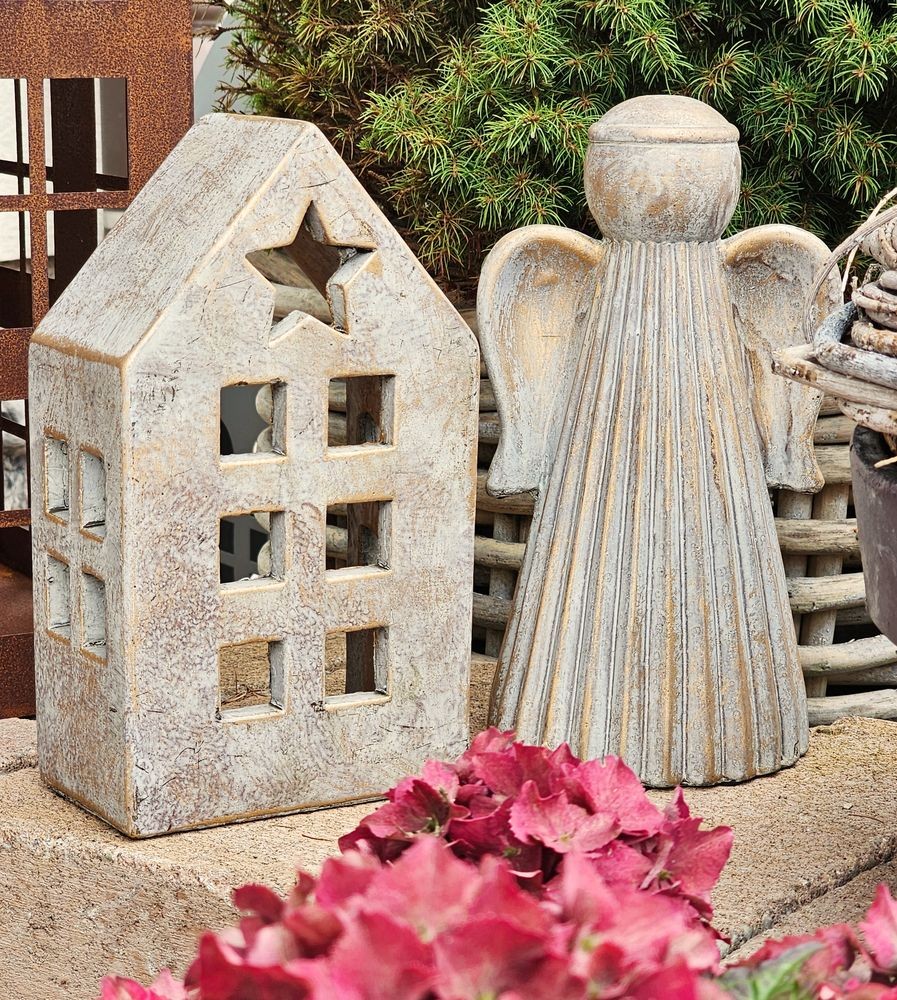 Zlatý antik cementový svícen domek House Gold M - 13*8*23 cm daan kromhout Zlatý antik cementový svícen domek House Gold M - 13*8*23 cm daan kromhout