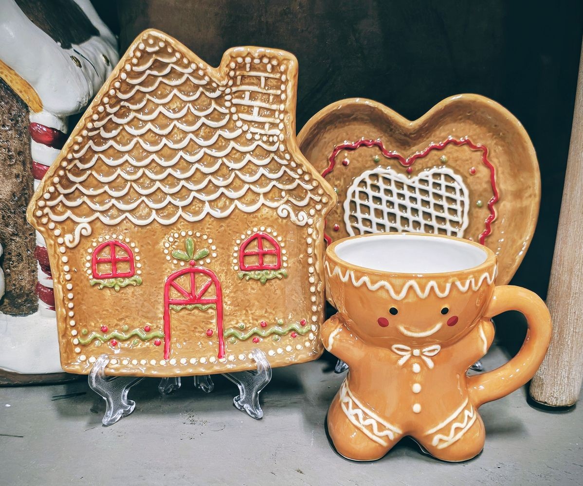 Keramický talířek perníková chaloupka Gingerbread Cott - 20*18*3 cm Clayre & Eef Keramický talířek perníková chaloupka Gingerbread Cott - 20*18*3 cm Clayre & Eef