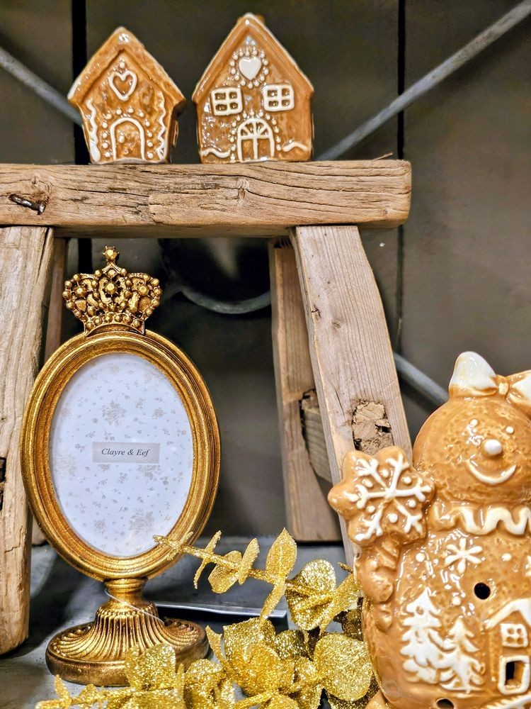 Dekorace perníková chaloupka Gingerbread Cott - 6*4*7 cm Clayre & Eef Dekorace perníková chaloupka Gingerbread Cott - 6*4*7 cm Clayre & Eef